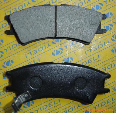 供應(yīng)廠家直銷優(yōu)質(zhì)奔馳剎車片(圖)